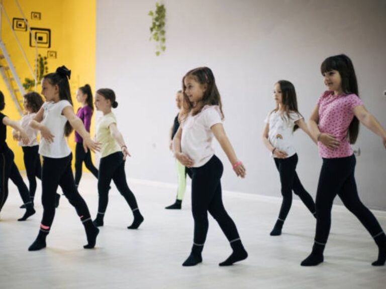 Social Media for Dance Schools: 5 Tips for Your Campaigns